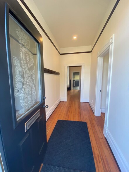 Entry and Hallway - 1724 NW 24th Ave
