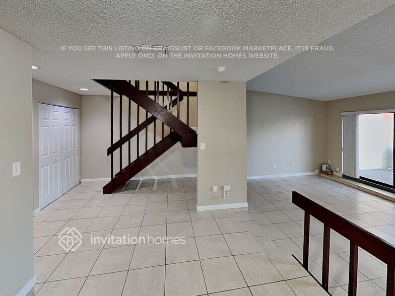 Building Photo - 6419 NW 192nd Terrace