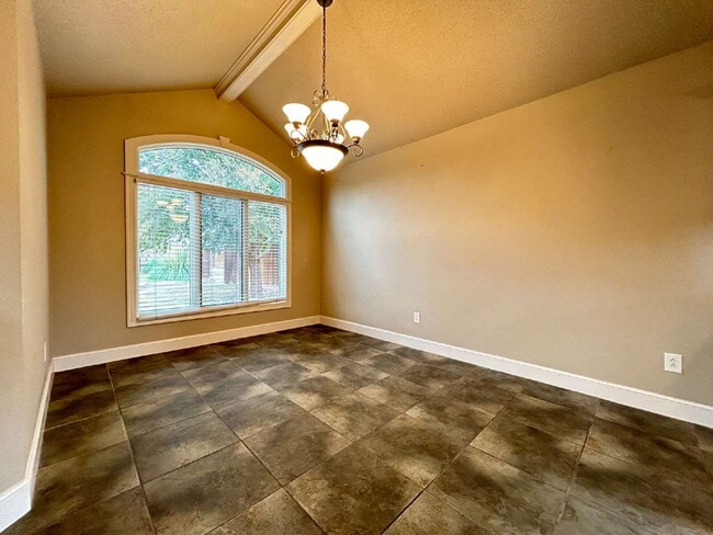 Building Photo - House Located Behind Market Street On Cul-De-Sac!