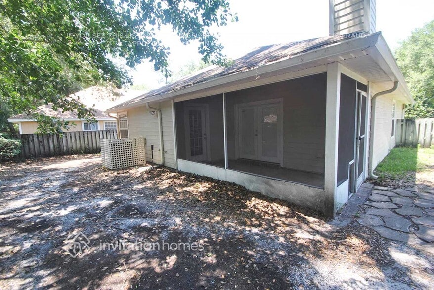 Building Photo - 9566 Southbrook Dr