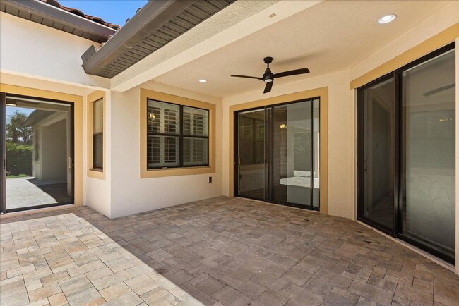 Building Photo - POOL HOME