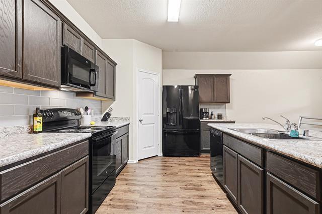 Building Photo - 101 Pony Ct