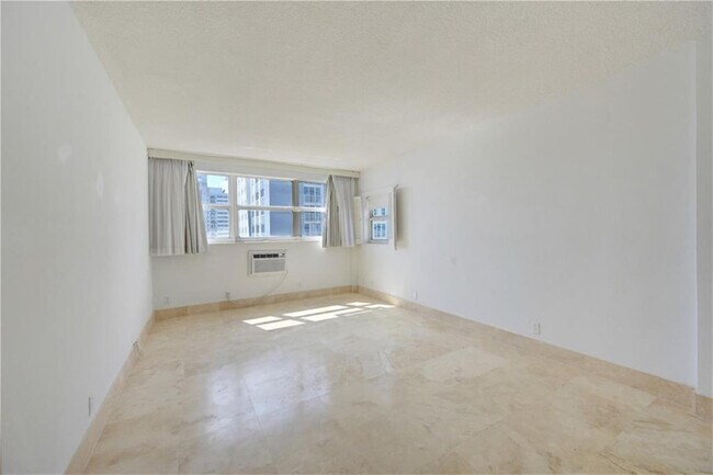 Building Photo - 345 N Fort Lauderdale Beach Blvd