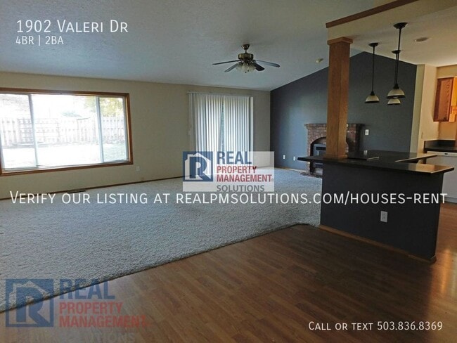 Building Photo - 1902 Valeri Dr