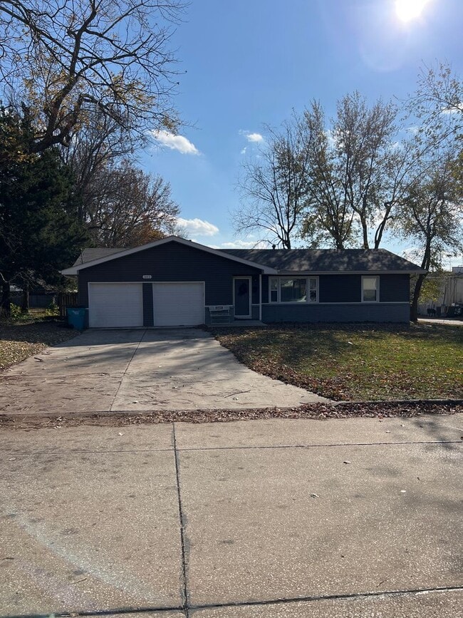 Primary Photo - Renovated Ranch Home
