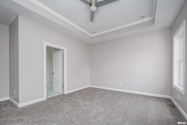 Building Photo - 5120 Pandit Dr