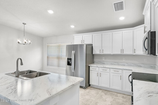 Building Photo - 1063 Grantham Ln