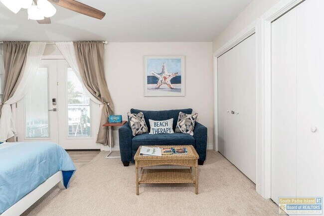 Building Photo - 127 E Atol St