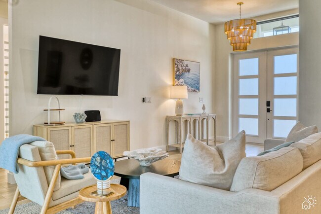 Primary Photo - 2215 Amnesty Dr