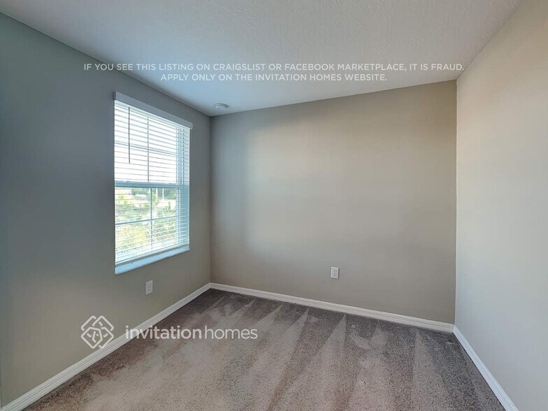 Building Photo - 2393 Jungle Dr