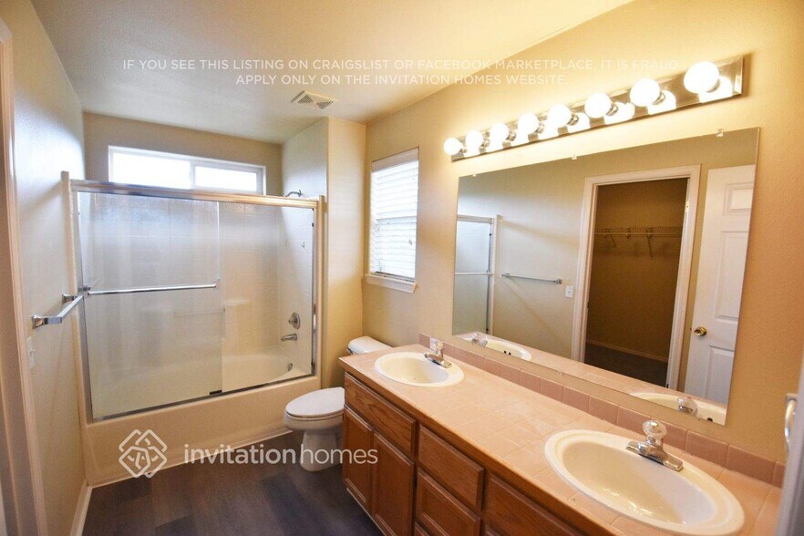 Building Photo - 13905 68th Ave Ct E