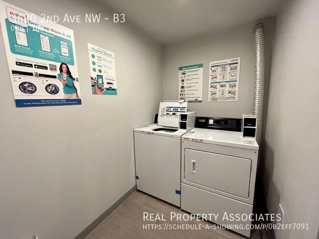 Building Photo - Live the Modern Life in Fremont! Affordabl...