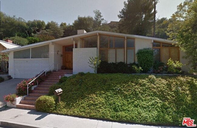 Building Photo - 3447 Vista Haven Rd