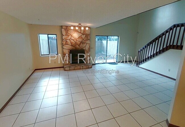 Building Photo - 1192 W Romaine Cir