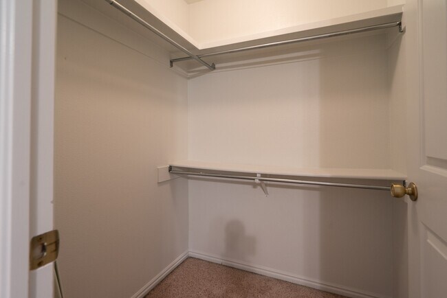 Building Photo - 2 Bedroom & 2 Bath Available in St. George!