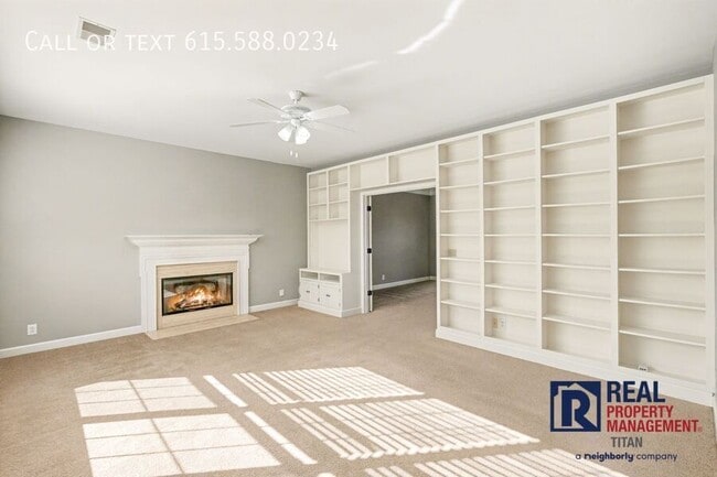 Building Photo - 205 Seneca Ct