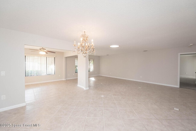 Building Photo - 1326 Cherry Hills Rd NE