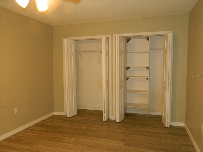 Building Photo - 924 N Lake Destiny Rd