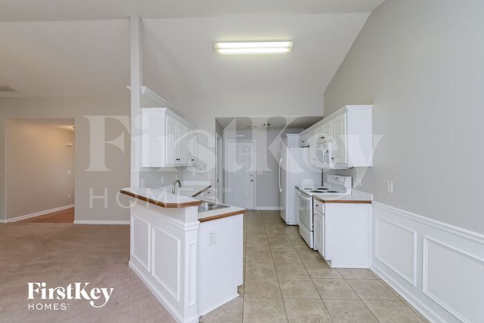 Building Photo - 1130 Bradford Park Dr