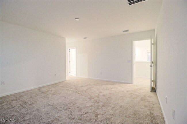 Building Photo - 3744 Passion Vine Dr