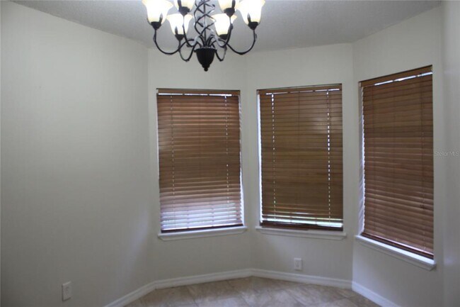 Building Photo - 10579 Satinwood Cir