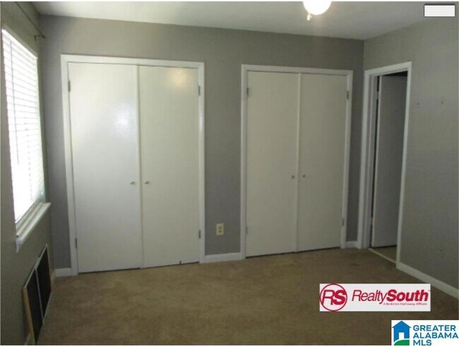 Building Photo - 2715 Southbury Cir