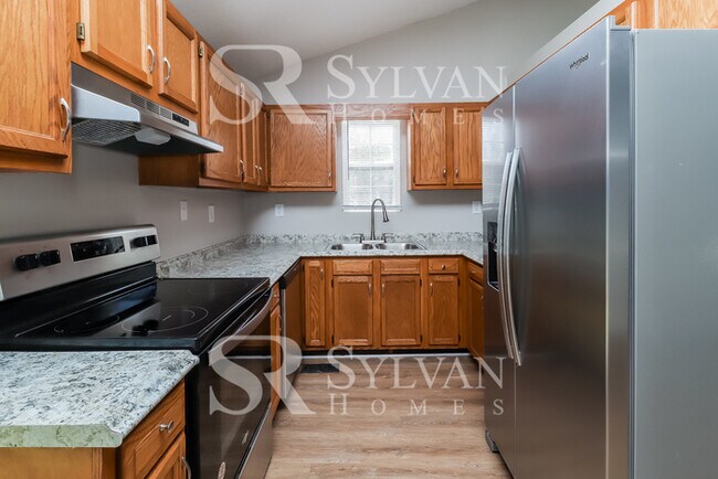 Building Photo - Bring more life and value to this charming home!