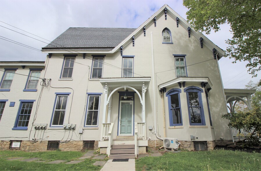 Building Photo - 322 Hodgson St