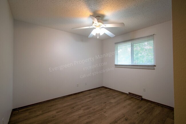 Building Photo - 3001-3003 Sumac St