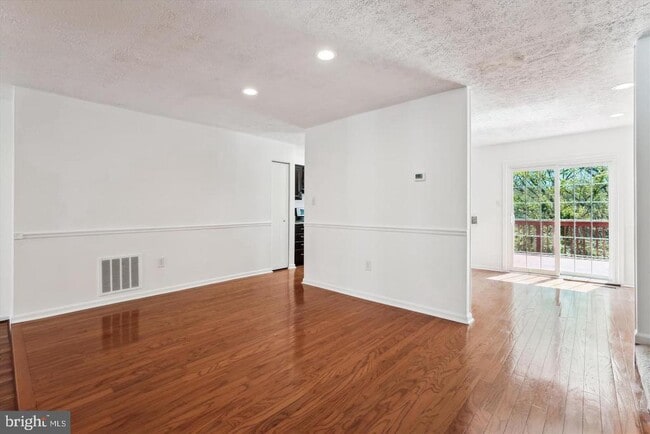 Building Photo - 20412 Sunbright Ln