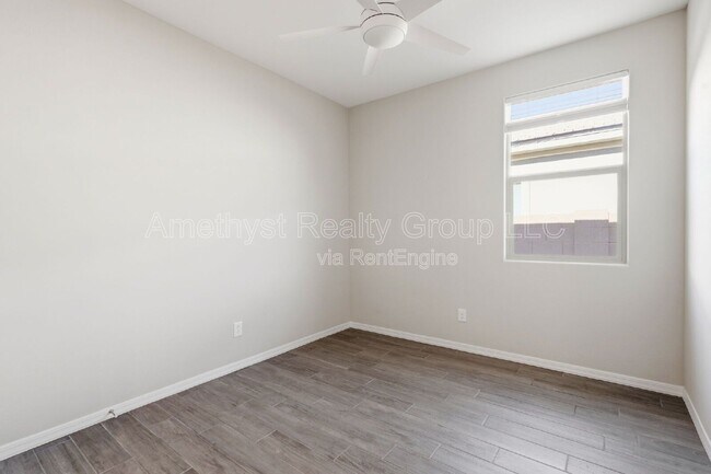 Building Photo - 13179 W Brookhart Way