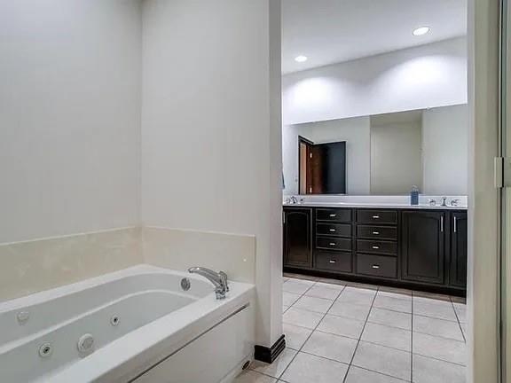 Building Photo - 4312 McKinney Ave