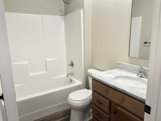 Building Photo - 1126 Springfield Blvd