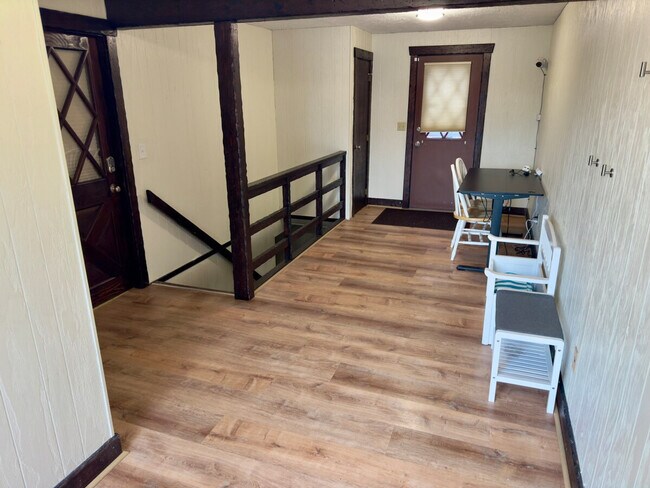 Building Photo - 2 A Cedar Dr