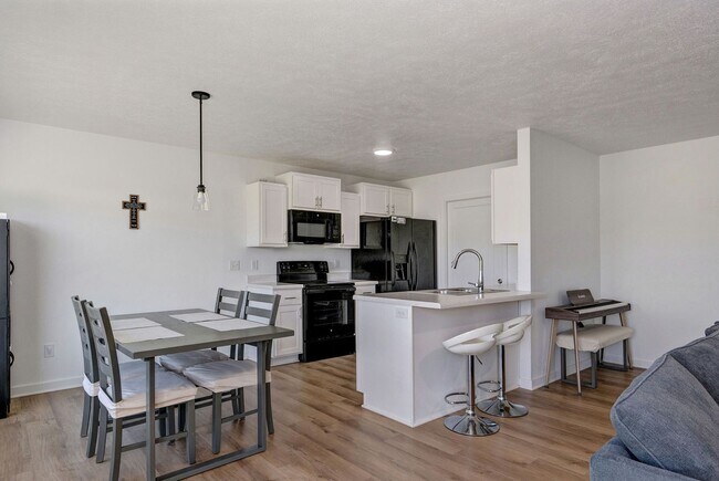 Building Photo - Charming 3 bedroom in Nixa schools!