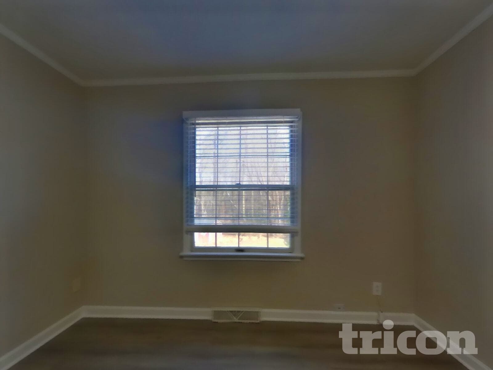 Building Photo - 2300 Timbercrest Dr