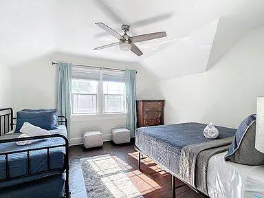 Building Photo - Fully Furnished St. Pete Pool Home Near Crescent Lake