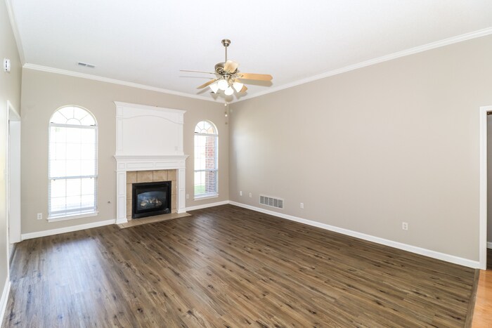 Building Photo - 2402 Mason Dr