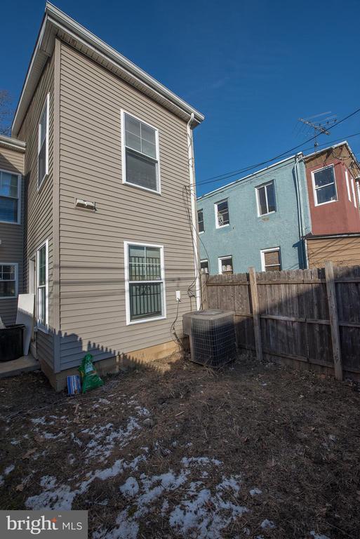 Building Photo - 759 N 44th St