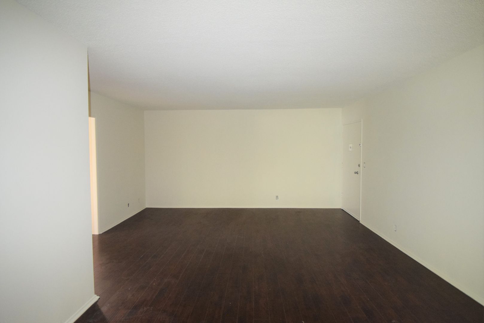 Building Photo - 10745 Hortense St