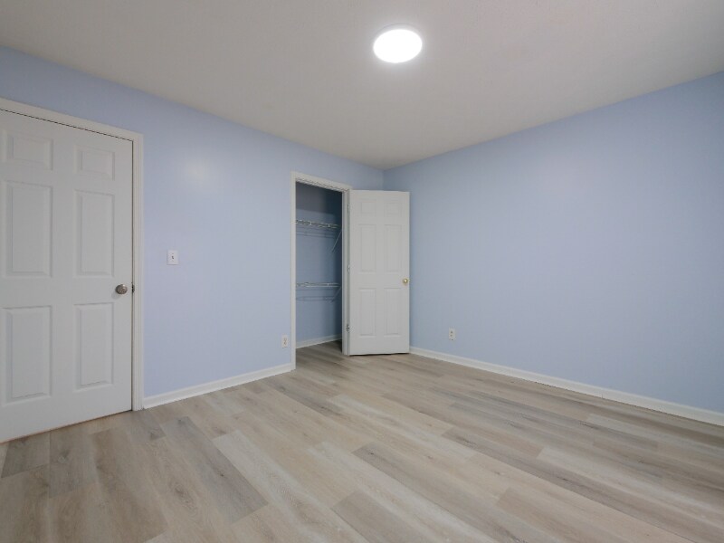 Building Photo - 2218 Willow Crest Cir