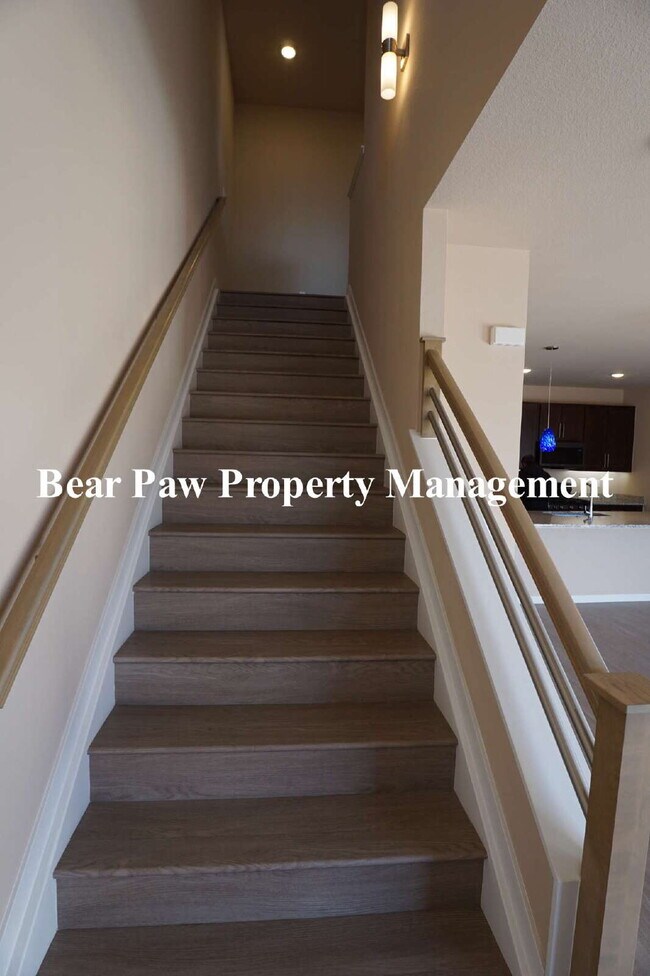 Building Photo - Newer Townhome in Lakewood!!