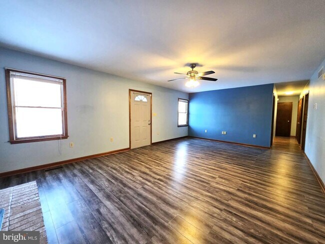 Building Photo - 29325 W Line Rd