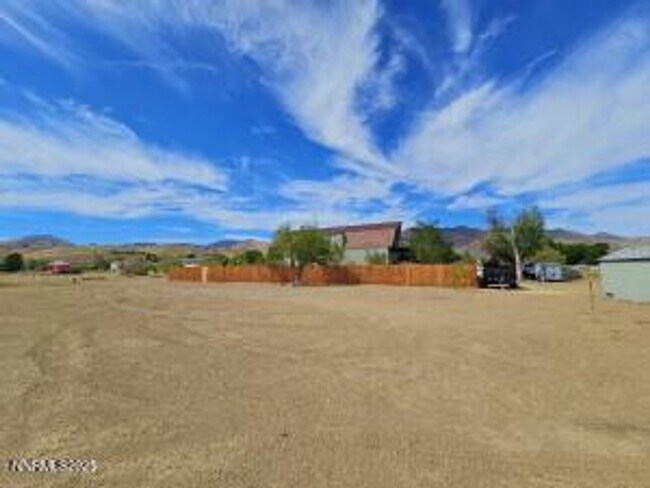Building Photo - Dual Family Living - Horse Property - In Law Quarters