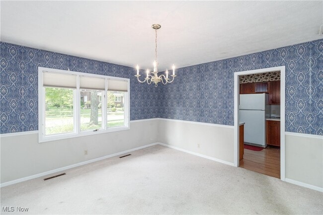 Building Photo - 37 S Cedar St