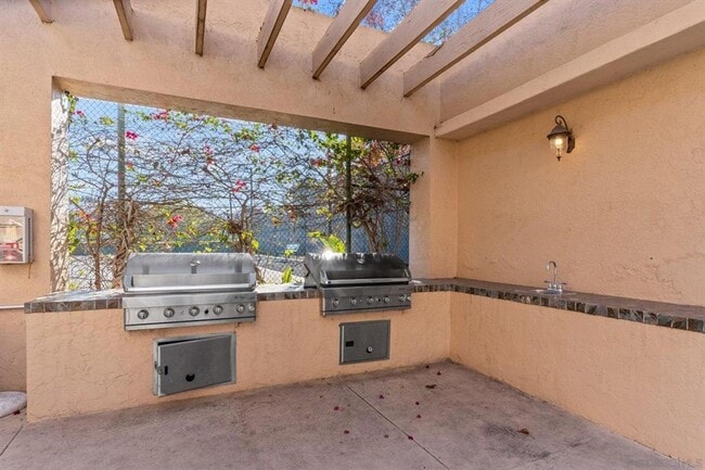 Building Photo - Great one bedroom in UTC!