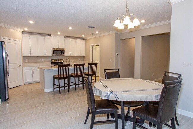 Building Photo - 16657 Shell Bay Dr