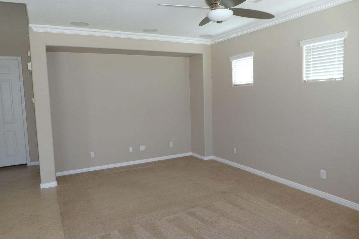 Building Photo - 4054 Lower Saxon Ave