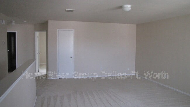Building Photo - 1912 Shasta View Dr