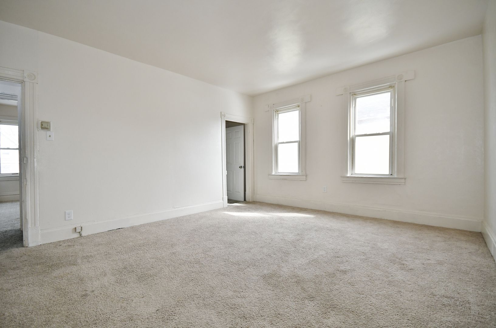 Building Photo - 855 Crucible St